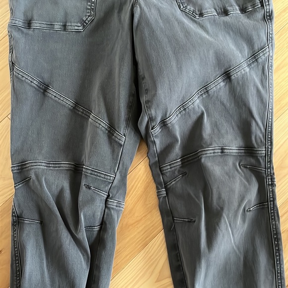 Spanx Stretch Twill Cargo Jogger - Picture 4 of 7